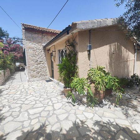 Rania'S Cottage Лакка Екстер'єр фото